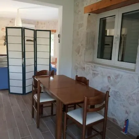 Holiday home Olive Trees *